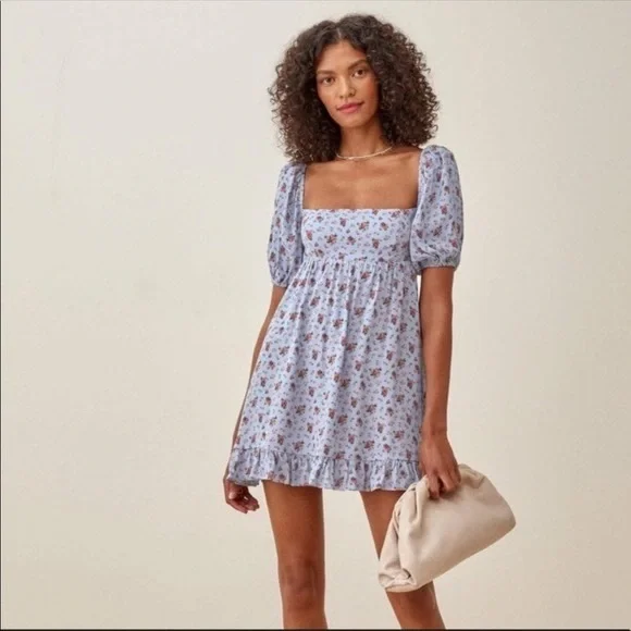 reformation floral mini dress Black Floral Printed Mini Dress